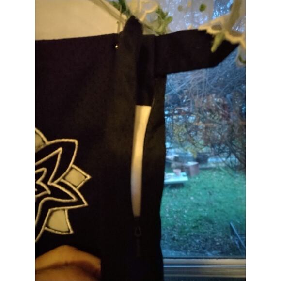 Grace Dane Lewis A line skirt cutout design size 10 black with white inner skirt - Picture 8 of 9